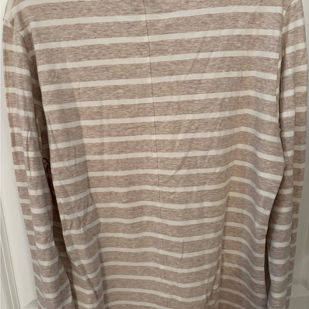 Evereve Peyton Snap Cuff Long Sleeve Tee NWT! - Picture 5 of 5